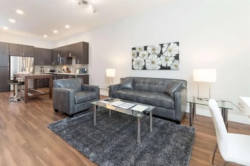 Ny luksus 1BR | Forretningscenter | Downtown Mountain View af GLS - Image 1