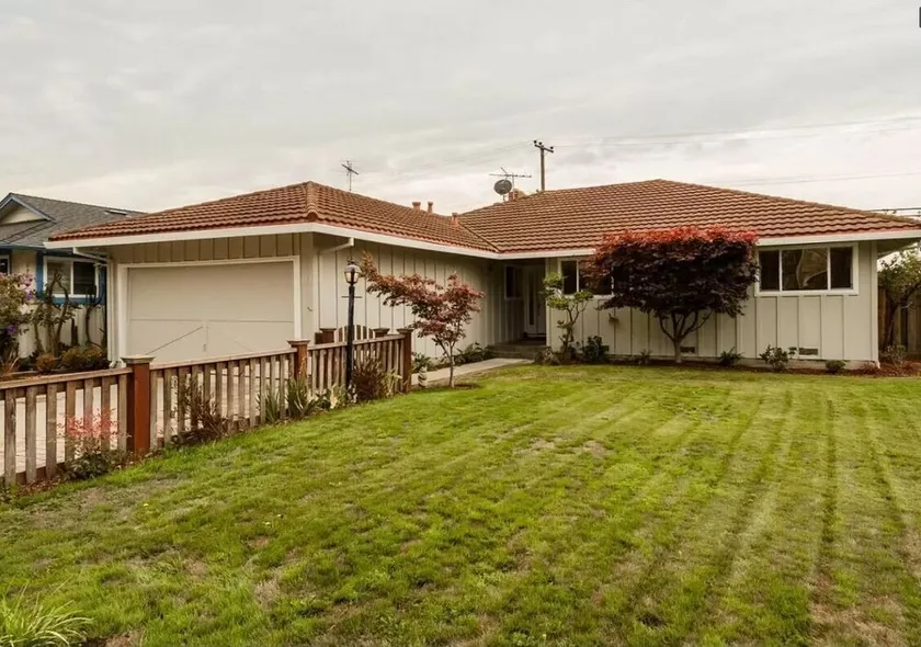 3 Bed 2 Bath House San Mateo Next to Lagoon - Image 1