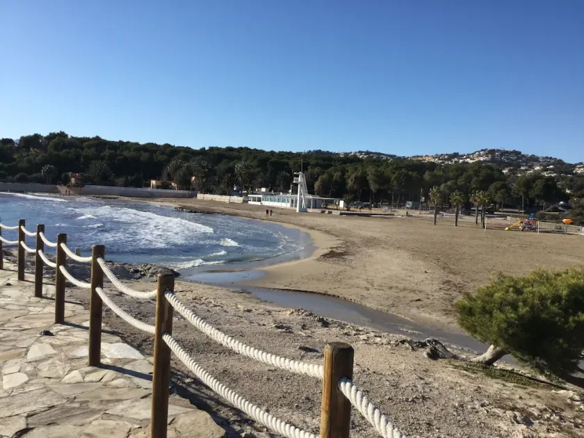 2 Appartamento a Moraira. Spiaggia a 150 metri. Ampio terrazzo, aria cond - Image 1
