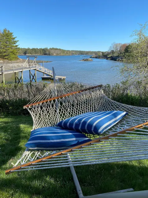 Tri Cove Cottage with Dock - Image 1