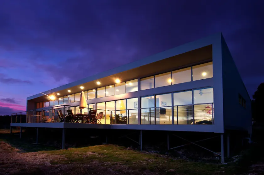 Sunset Bay Escape- A spectacular place to unwind with a loved one or friends - Image 1