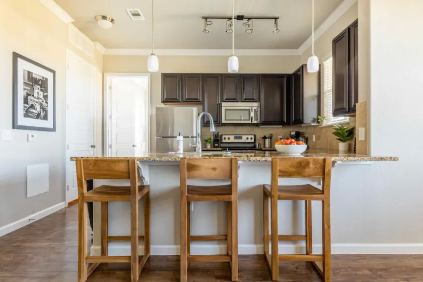 Bright and Spacious Apartments with Gym and Pool Access at Century Stone Hill North in Pflugerville, Austin - Image 1
