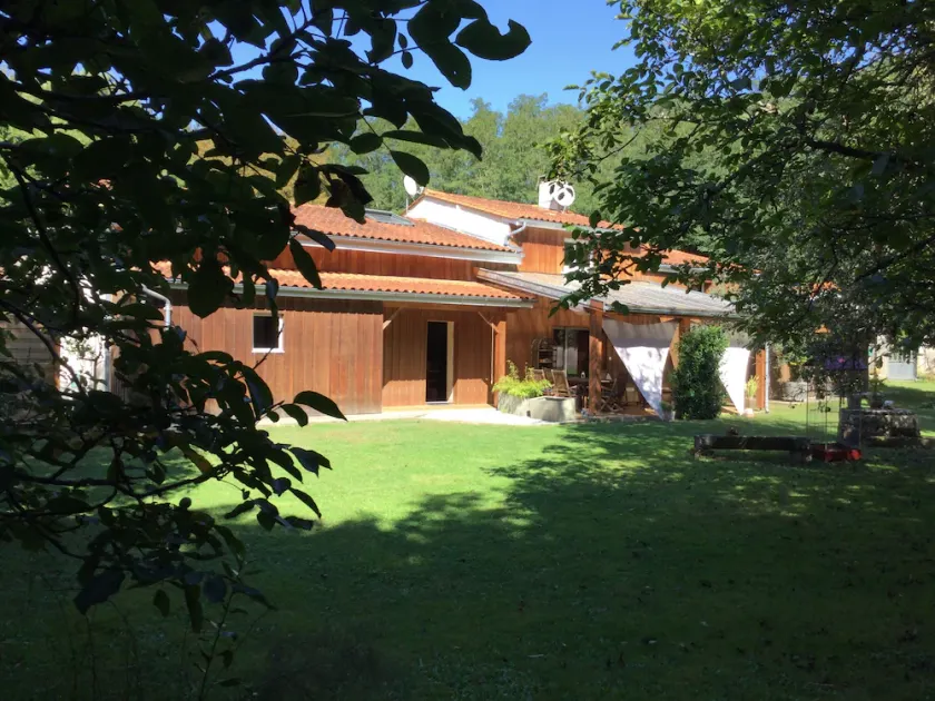 Beautiful country house with heated pool close to the ocean - Image 1