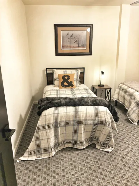 Cozy with plenty of room - Image 1