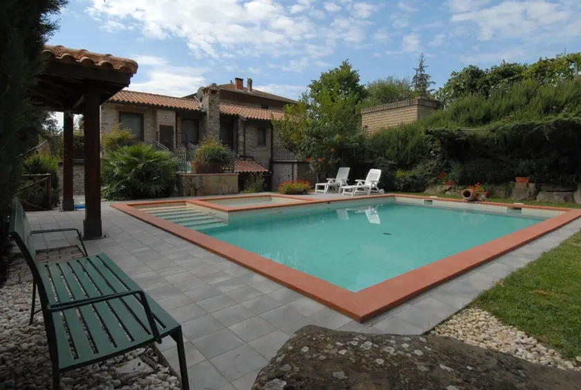 Beautiful intime Villa with private pool 3 Bedrooms Sleep 7 - Image 1