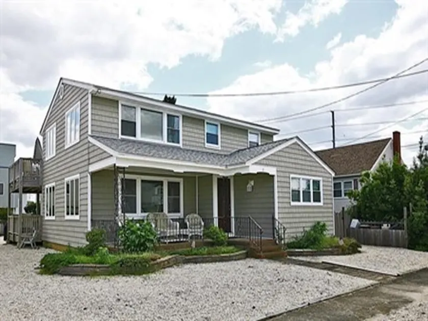 3 sovrum boende i Brant Beach - Image 1