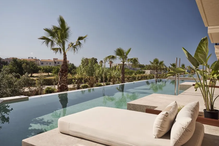 Louis Asterion Suites & Spa - Image 1