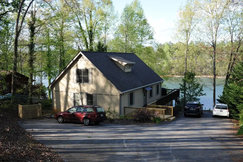 Deepwater Cove på smukke sø Keowee Komplet med dock og kajakker - Image 1