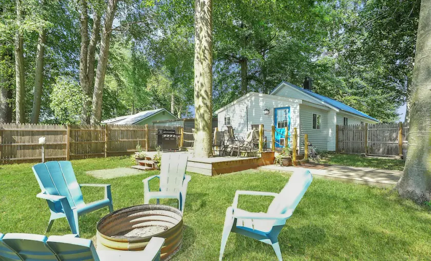 Weekday Specials!!  A Peaceful Getaway- Dog Friendly - Image 1