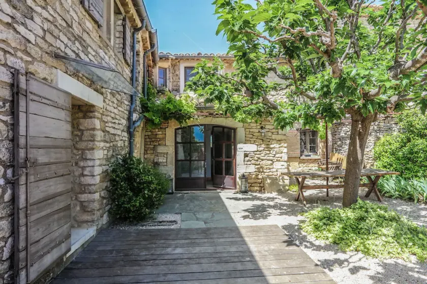 Bastide in absolute calm in Gordes, Panoramic view Ventoux, Luberon - Image 1