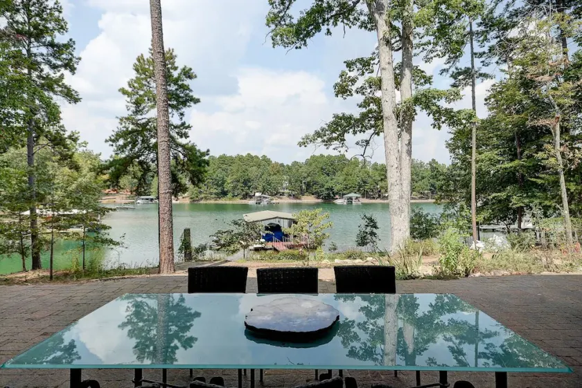 Lake Keowee Private Waterfront - Image 1
