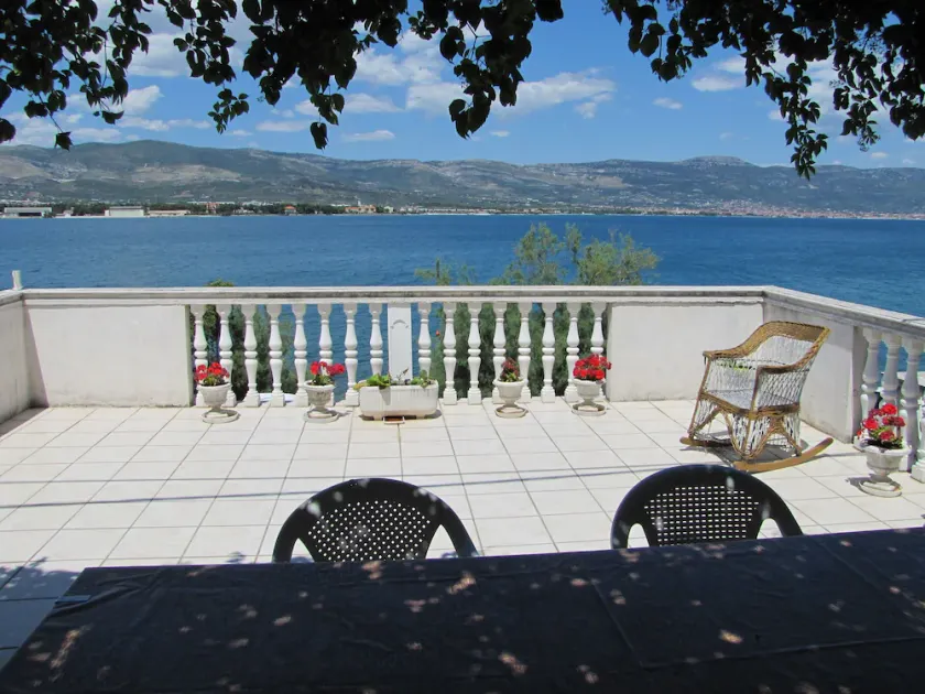 Apartment Roza - Image 1