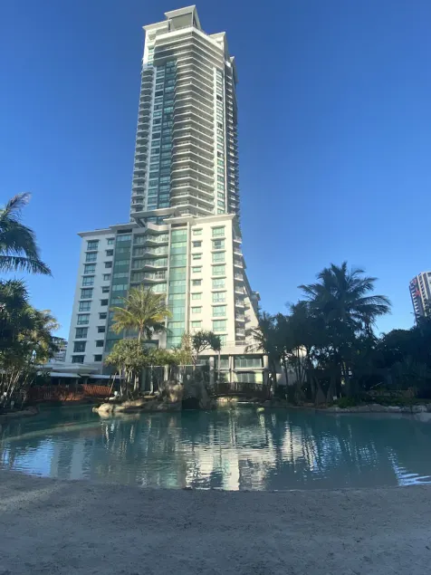 Crown Towers Private Holiday Apartment- Surfers Paradise - Image 1