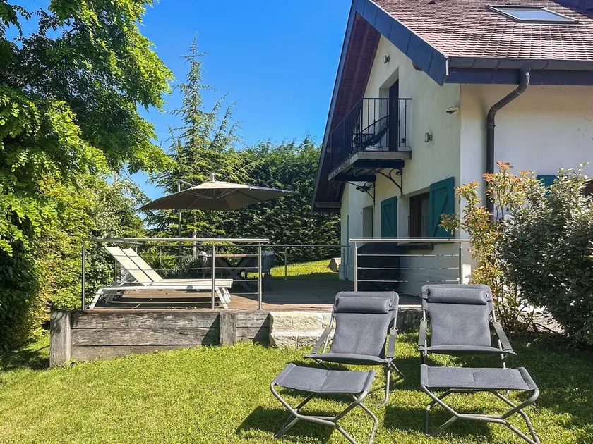 Villa 200 m fra Lake Annecy med terrasse og parkering - Image 1