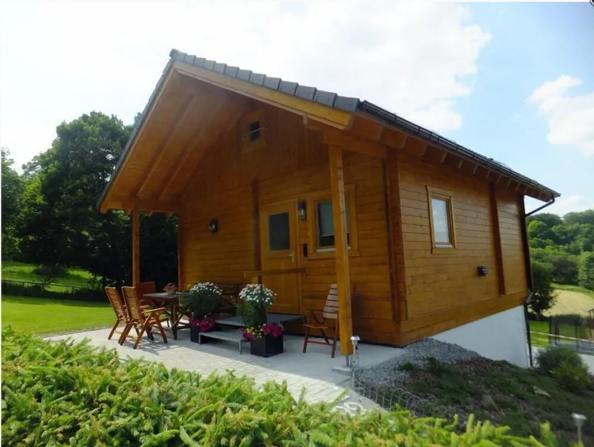 Gemütliches 40qm Ferienhaus mit Natursteinheizung, kostenfreies Parken und WLAN - Image 1