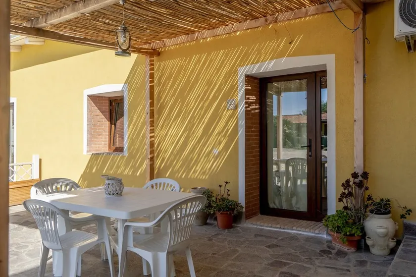 Holiday Home S'Apposentu with Terraces, Air Conditioning & Wi-Fi - Image 1