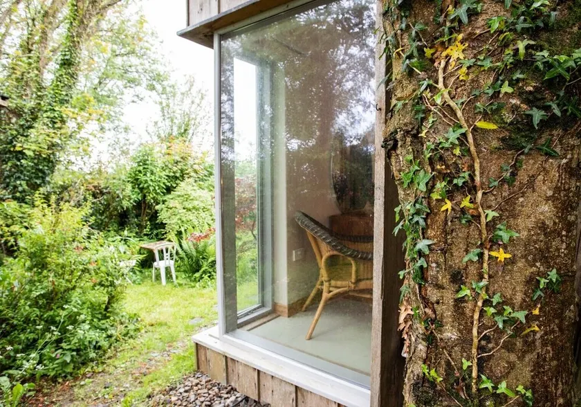 A gorgeous hideaway perfect for two, close to the coast - Image 1