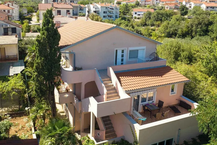 Holiday apartment with balcony - Image 1