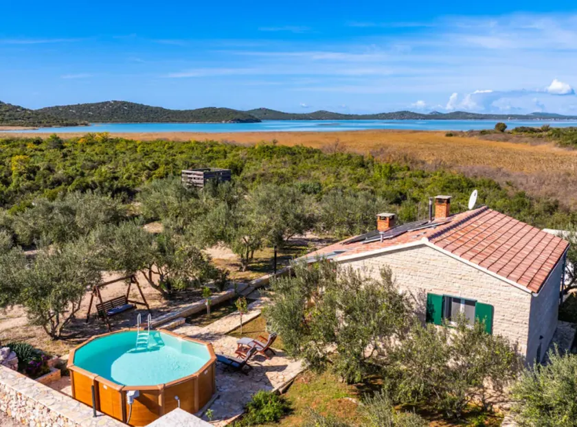 Holiday Home Pigmy Cormoran - Image 1