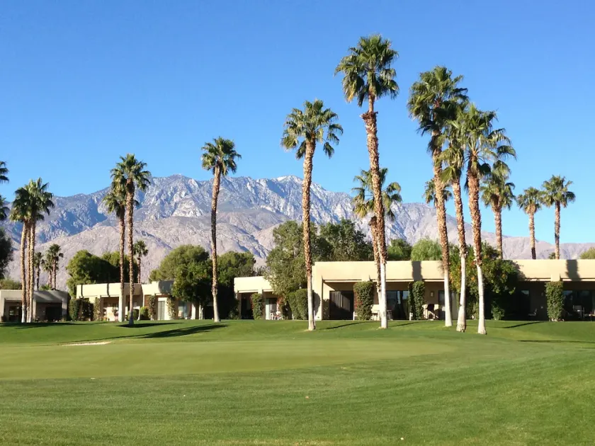 DESERT COUNTRY CLUB PARADISE! - Image 1