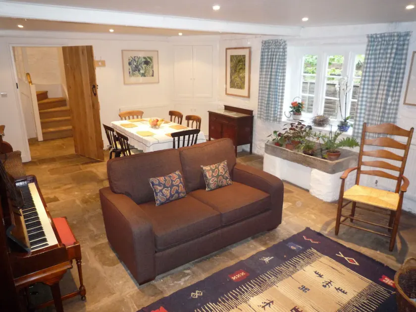 Lovely barn conversion in rural setting 3 miles from the centre of Bristol - Image 1