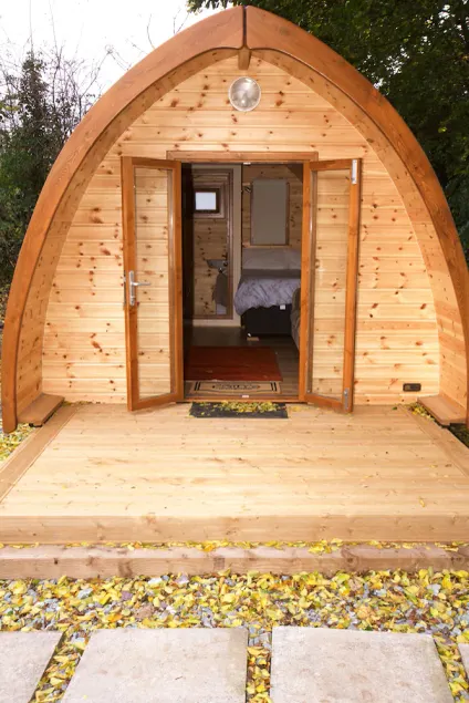Tig Lammax Glamping Pod - Image 1