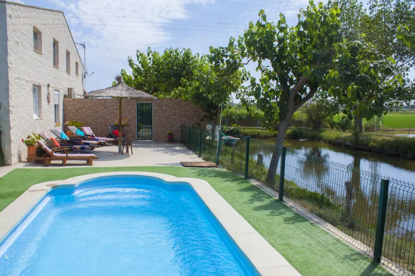 Self catering Paradise Ebro for 16 people - Image 1