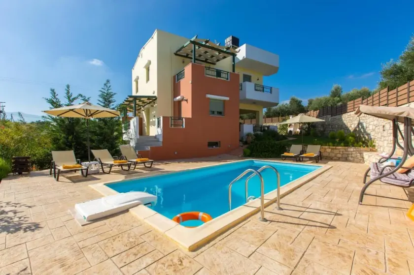 Sylvia Villa, Peaceful Ambience - Image 1