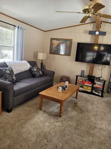 NORTHWOODS RENTAL    BEAUTIFUL LAKE METONGA - Image 1