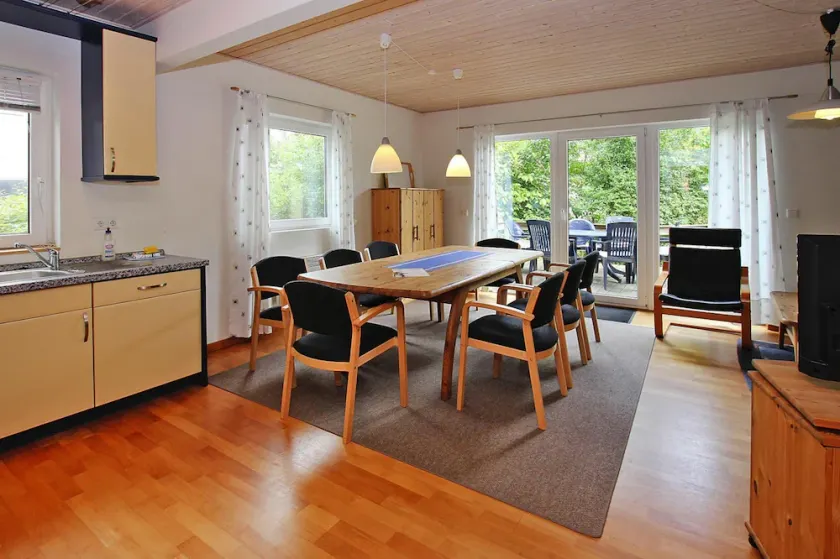 Cottage in Muritz Park Near 1,000 Lakes - Image 1