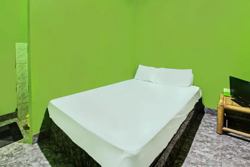 Hotel O Ashooy HomestayNearWisata Desa sedau - Image 1
