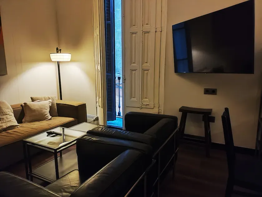 beautiful classic central apartment - Image 1