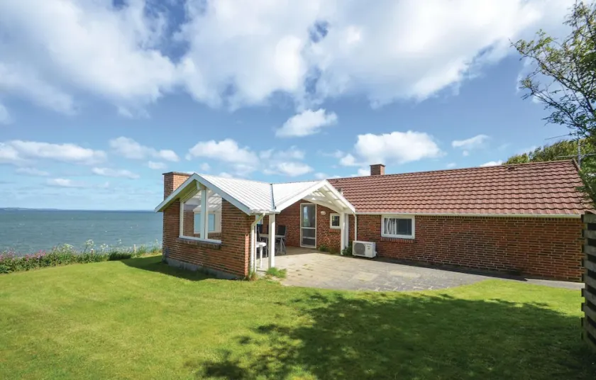 Holiday Home Grynderup Strand Roslev - Image 1