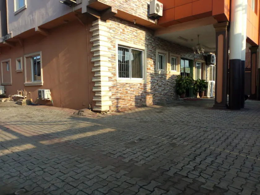 Suncity Hotel - Image 1