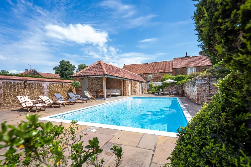 Ivy Farm - Image 1