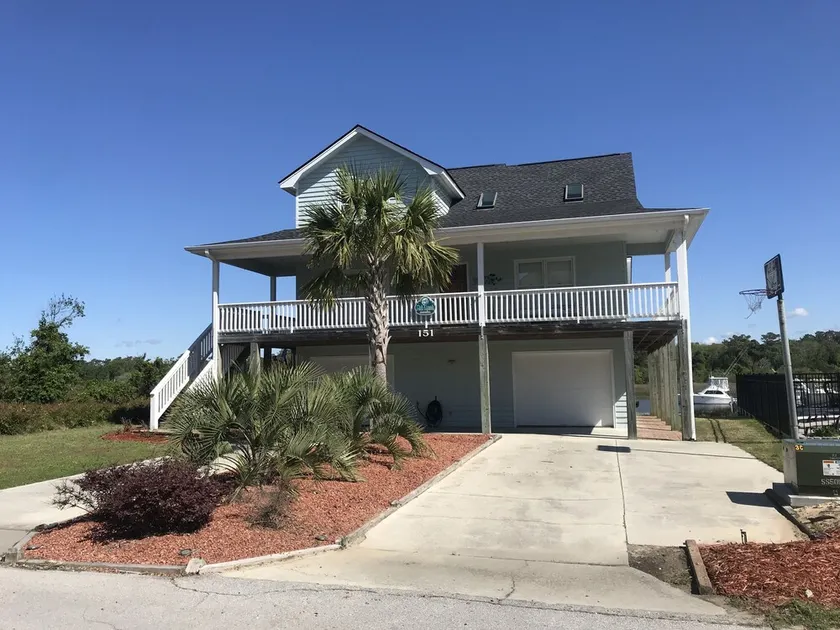 Amazing  Intercostal Waterway Home at Holden Beach - Image 1