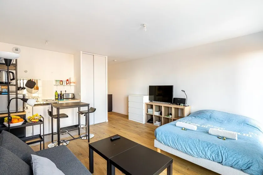 GuestReady - Nice cosy studio with a balcony - Image 1