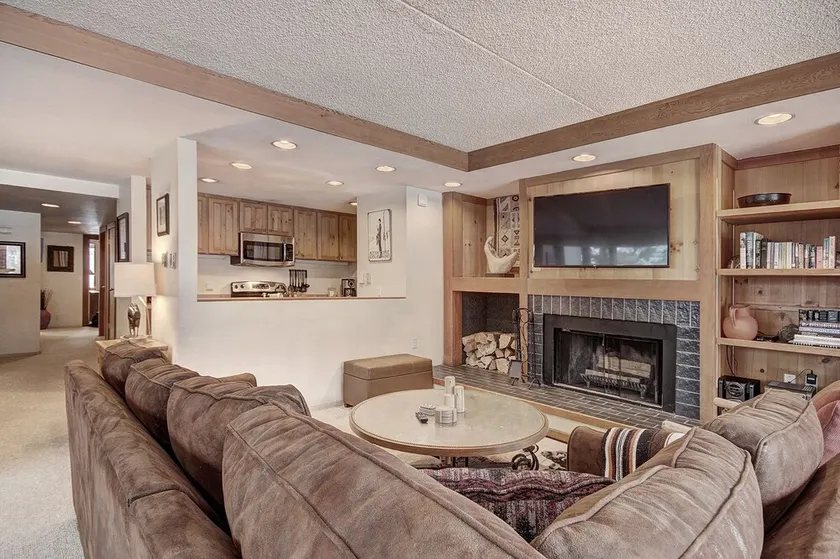 1777 Decatur 2 Bedroom Condo by RedAwning - Image 1