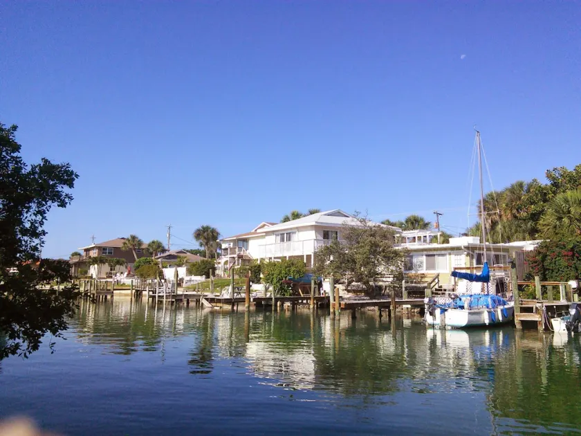 Casey Key 1-Bed Dockside Villa - Image 1