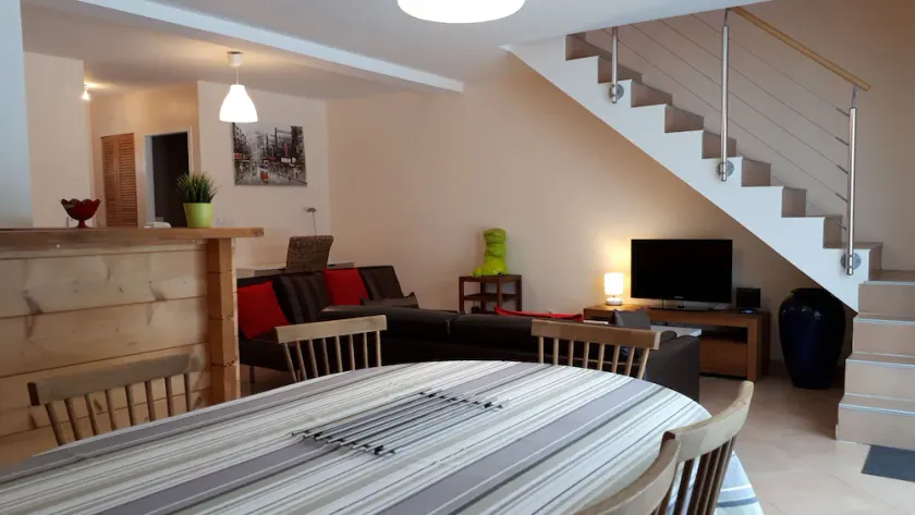 Duplex 6-8 Personen von 95 m2 im Herzen des Haut Jura (39). - Image 1