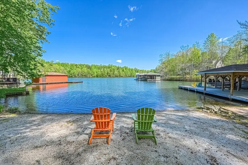 Secluded lakefront home w/private beach, deck, gas grill, firepit, lake views - Image 1