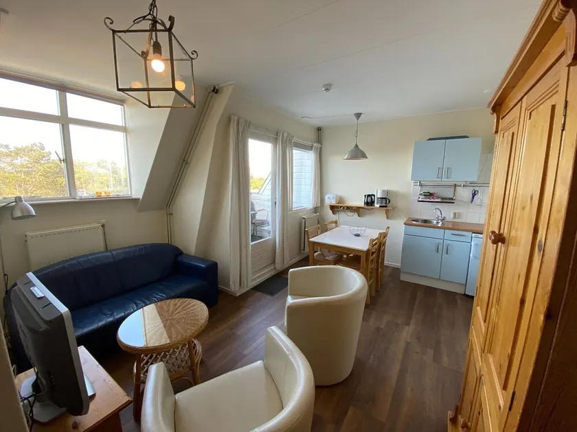 Unique studio on a large estate in Bergen aan Zee with balcony and sea view - Image 1