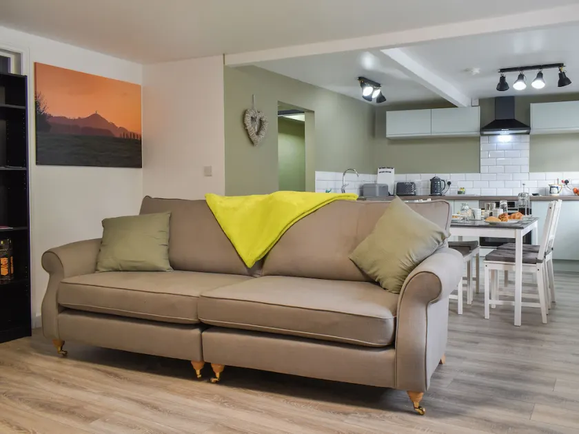 2 Schlafzimmer Unterkunft in Street - Image 1
