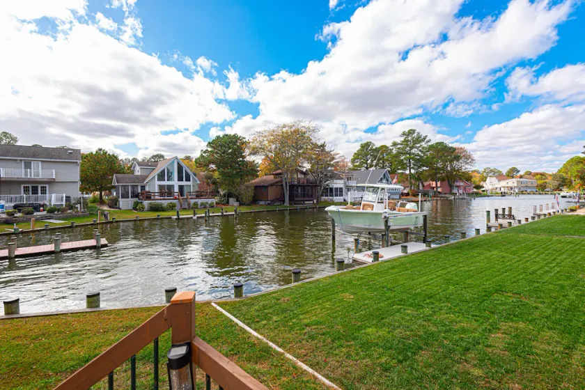 En nivå Modern Waterfront Home-Pet Friendly-5 pooler - sovplatser 11 - Image 1