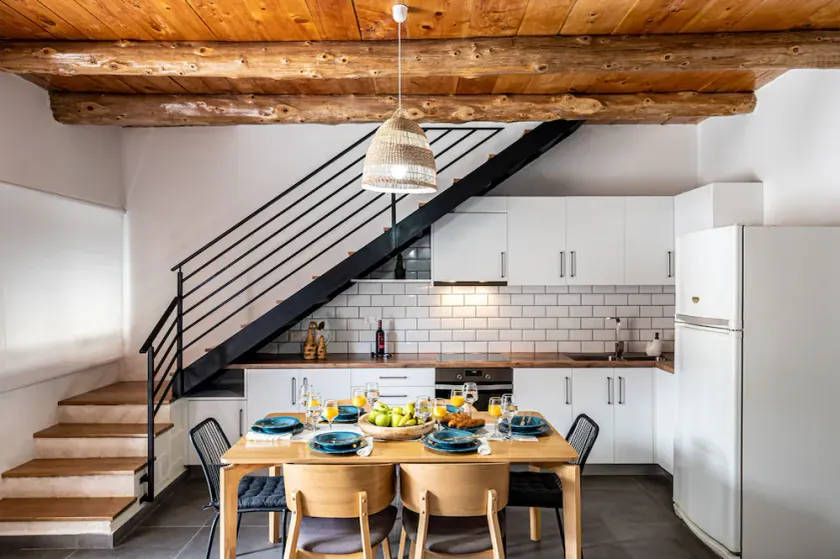 G&M House - Image 1
