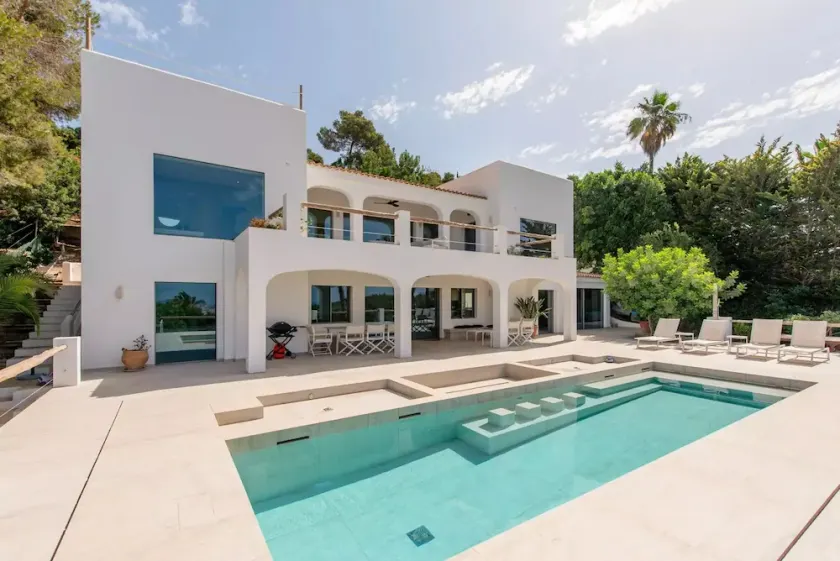 Super Luxury | Best Views & Location | Private - Image 1
