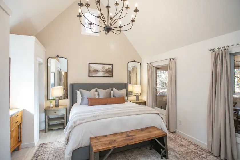 Storybook Cottage in Leipers Fork, TN - Image 1