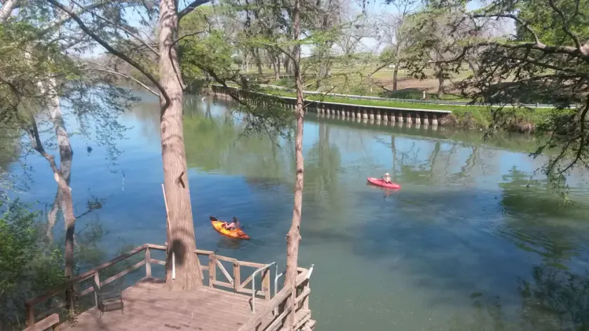 River Front property - Image 1