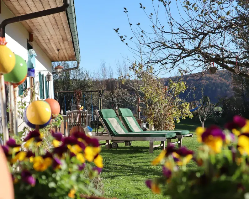 Ruhig gelegenes Landhaus im Grünen, mit Pool, familien- und hundefreundlich - Image 1