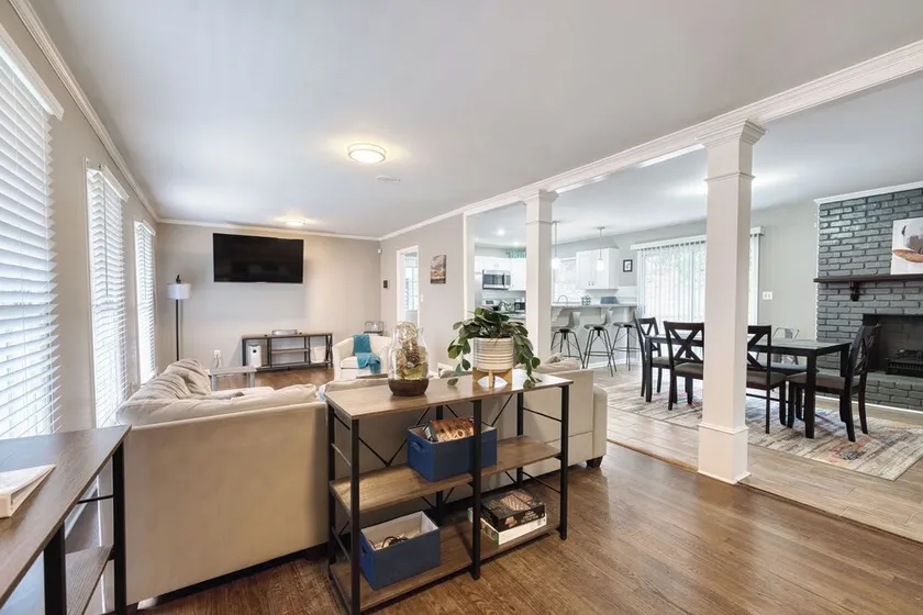 Private 3BR Atlanta Retreat, Near Emory & CHOA, Pet-Friendly, Full Kitchen - Image 1
